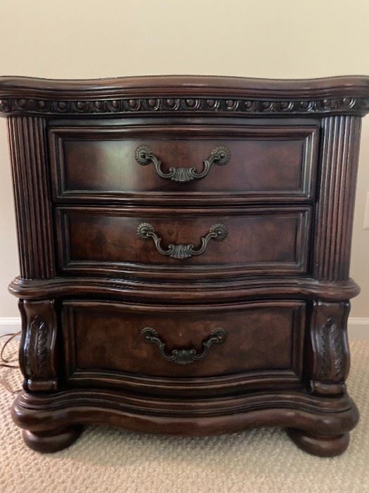 Primary Night Stand (Set of 2) matches the bed and dresser