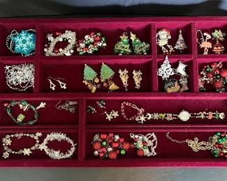 Holiday jewelry