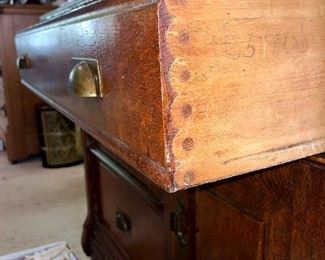 Unique Knapp Joint dovetails featured on several antique pieces...dates between 1871 and 1900.