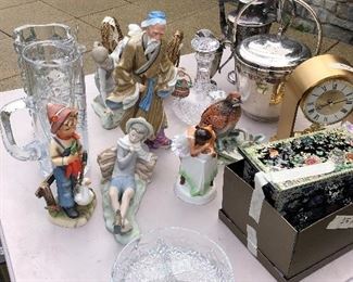 Vintage bric a brac . 