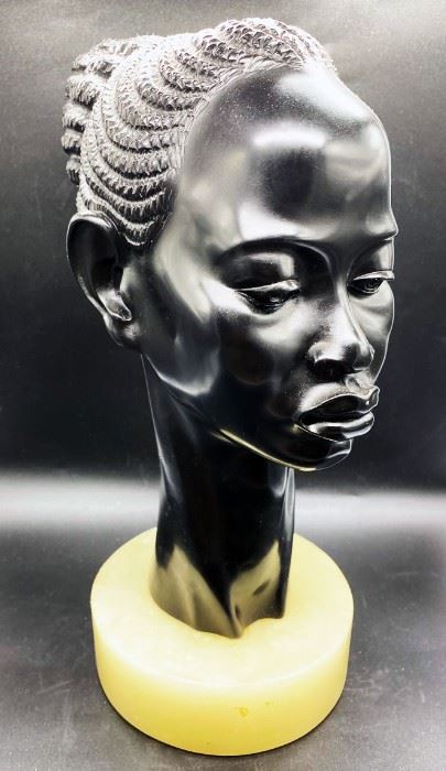 Giannelli style bust of Black female