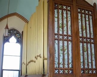 Geo. Kilgen & Son, Inc. pipe organ