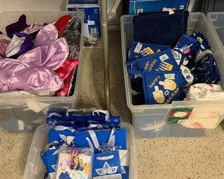 Jewish tableware, towels, gift bags