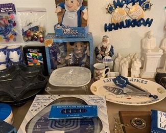 Mensch on a Bench and talking Bubbe