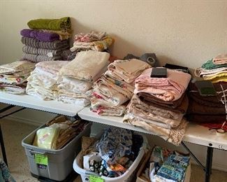 tablecloths, towels, linens