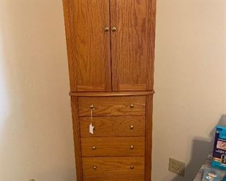 Jewelry chest on swivel stand, swivels to mirror