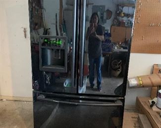 LG french door black fridge, works great, 2007