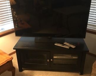 Samsung TV & TV Stand