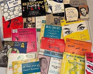 VINTAGE CLASSIC 45'S