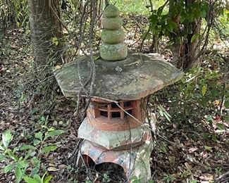 Heavy pagoda