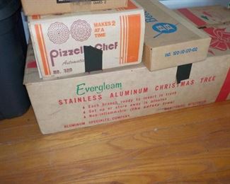 Like new in the original box !!