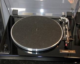  Thorens TD 240 Turntable
