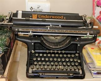Underwood #6 Typewriter