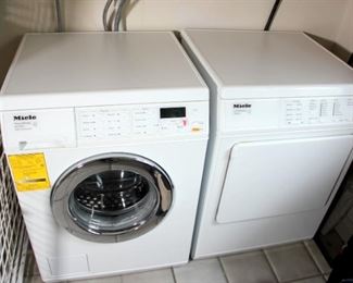 Miehl Touchtronic Front Load Washer & Dryer
