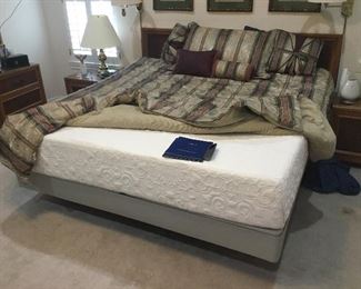 Sleep Number Bed with new King size memory foam mattress. Includes remote to set any position.