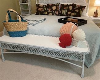 white wicker bedroom furniture