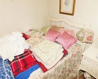 2 Matching Twin Beds