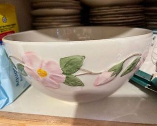 A whole set of desert rose 