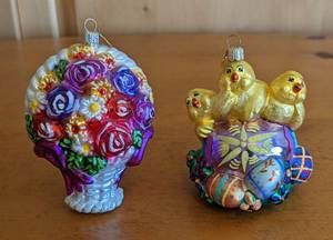 Christopher Radko Spring Themed Ornaments. Includes Christopher Radko Easter Peep Ornament.

Both are in excellent condition. The largest measures 5.5” high and 4” wide.