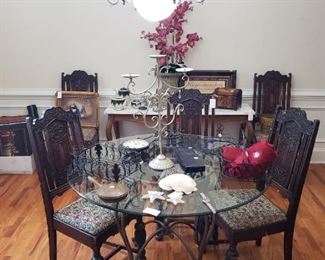 Glass dining room table and decor