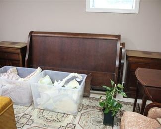 National Mt Airy bedroom set "Louis Phillipe" style