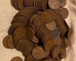 Hundreds of Unsorted Wheat Pennies in Bank Bag