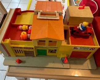 Fisher Price Garage