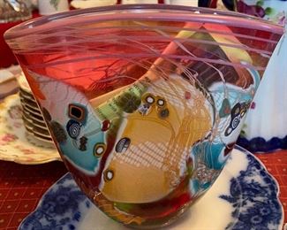 Rare Wes Hunting Studio Art Glass Vase