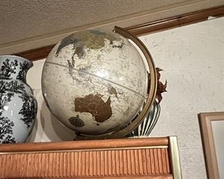 Globe