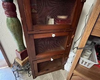 Vegetable Cabinet