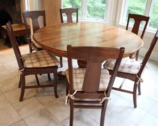 Nichols & Stone dining table w/ one leaf & 6 Pottery Barn "Loren" chairs