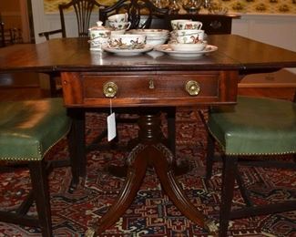 1815-1820 American Federal Dropleaf Table, New York
