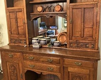 Made from English oak, this Welsh dresser provides fabulous display and storage space.