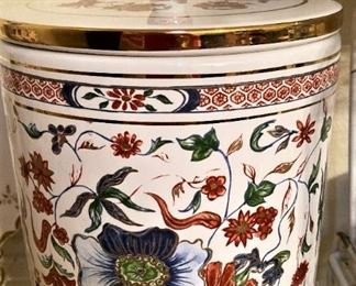 Canister made in Portugal for Great City traders of San Francisco