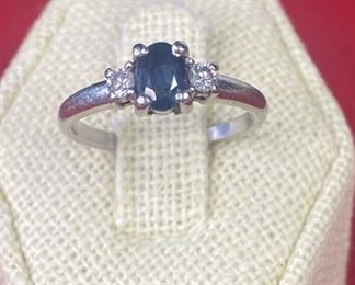 K035 900PT Platinum Sapphire Diamond Ring