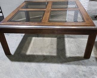 Traditional Style Coffee Table with 4 Glass Inserts in Top