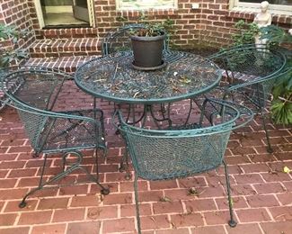 Nice wrought iron table and chairs