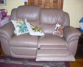 La-Z-Boy Recliner Love Seat (shown with one side reclined)