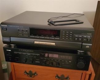 Technics Compact Disc Changer SL-PD9 & TEAC AG-78 AM/FM Stereo Reciver