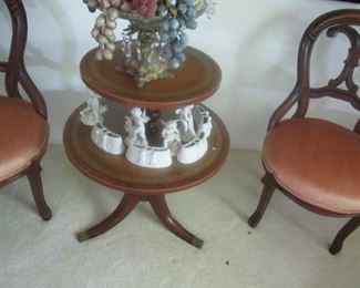 Dresden angels - 2 tier leather top table - pair of matching chairs