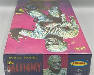 Lot 8822. $75.00 Aurora The Mummy All Plastic Assembly Kit 427-98. New and Sealed