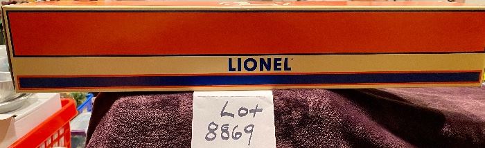 Lot 8869  $150.00 Lionel O-Gauge 6-18661 Norfolk & Western 4-6-2 Steam Engine and Coal Tender. Includes: DC Motor, Die-Cast Body, Classic Whistel, Smooke and Headligt. In Like New Condition. Original Box and Tested