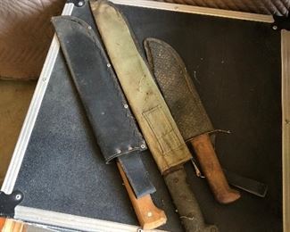Knives and machetes