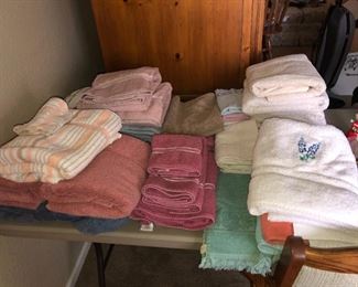 Towels, Hand Towels & Wash Cloths