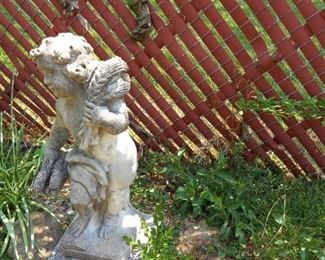 Yard statue $15