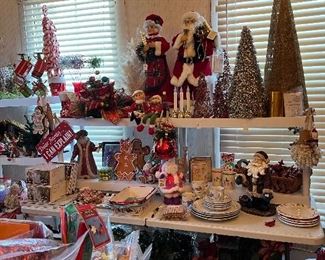 More Holiday decorations 