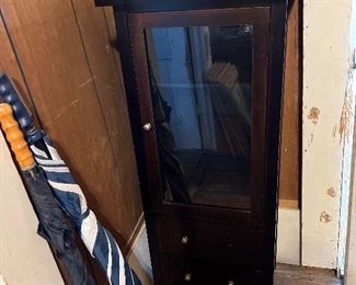 Great little storage cabinet