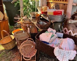 Vintage linens & tons of baskets