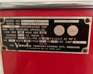 10 cent Coca Cola Machine Model 44 with all original parts - WORKS