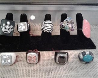 COSTUME LADIES RINGS